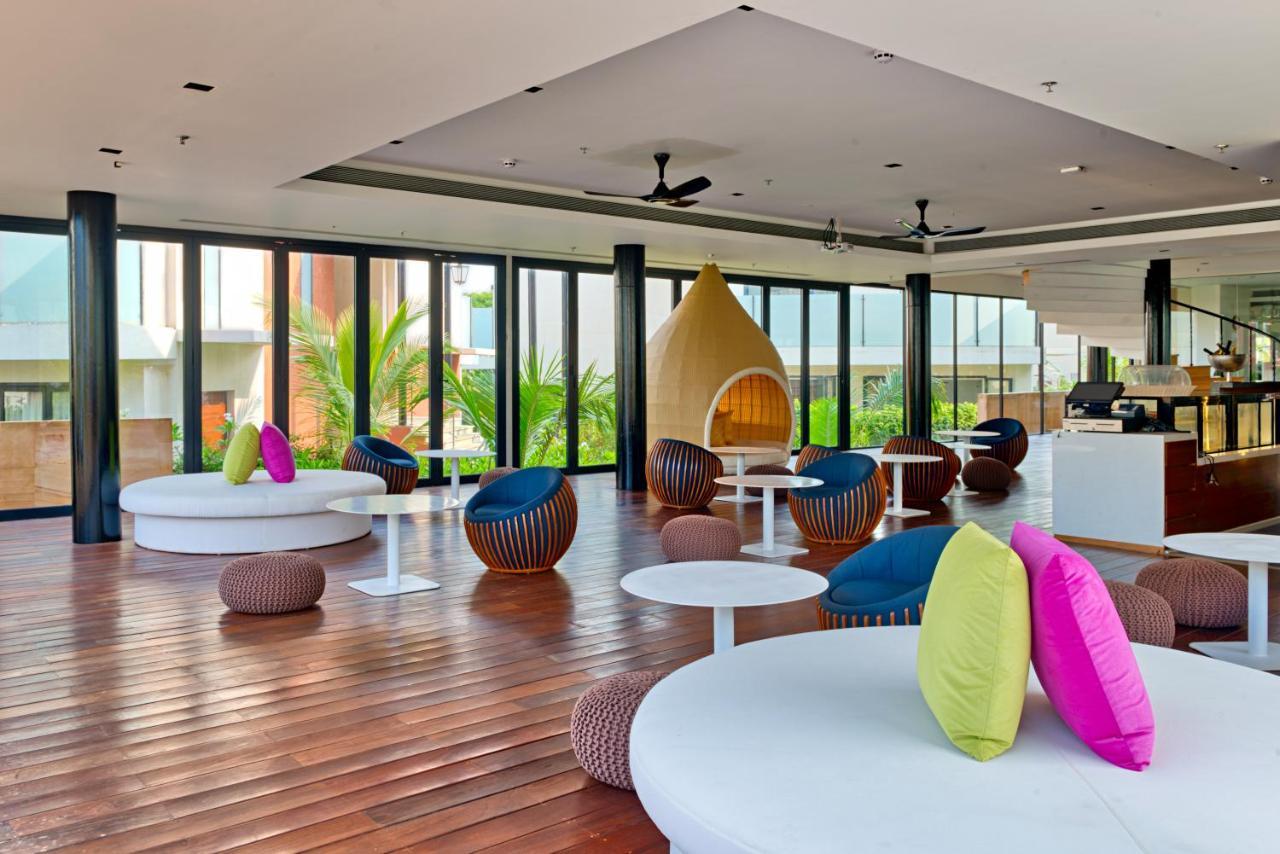 Azaya Beach Resort Goa Benaulim Exterior foto